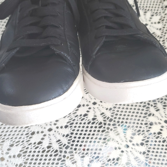 Nike sports shoes  size 6.5  Good conditions - Picture 15 of 16